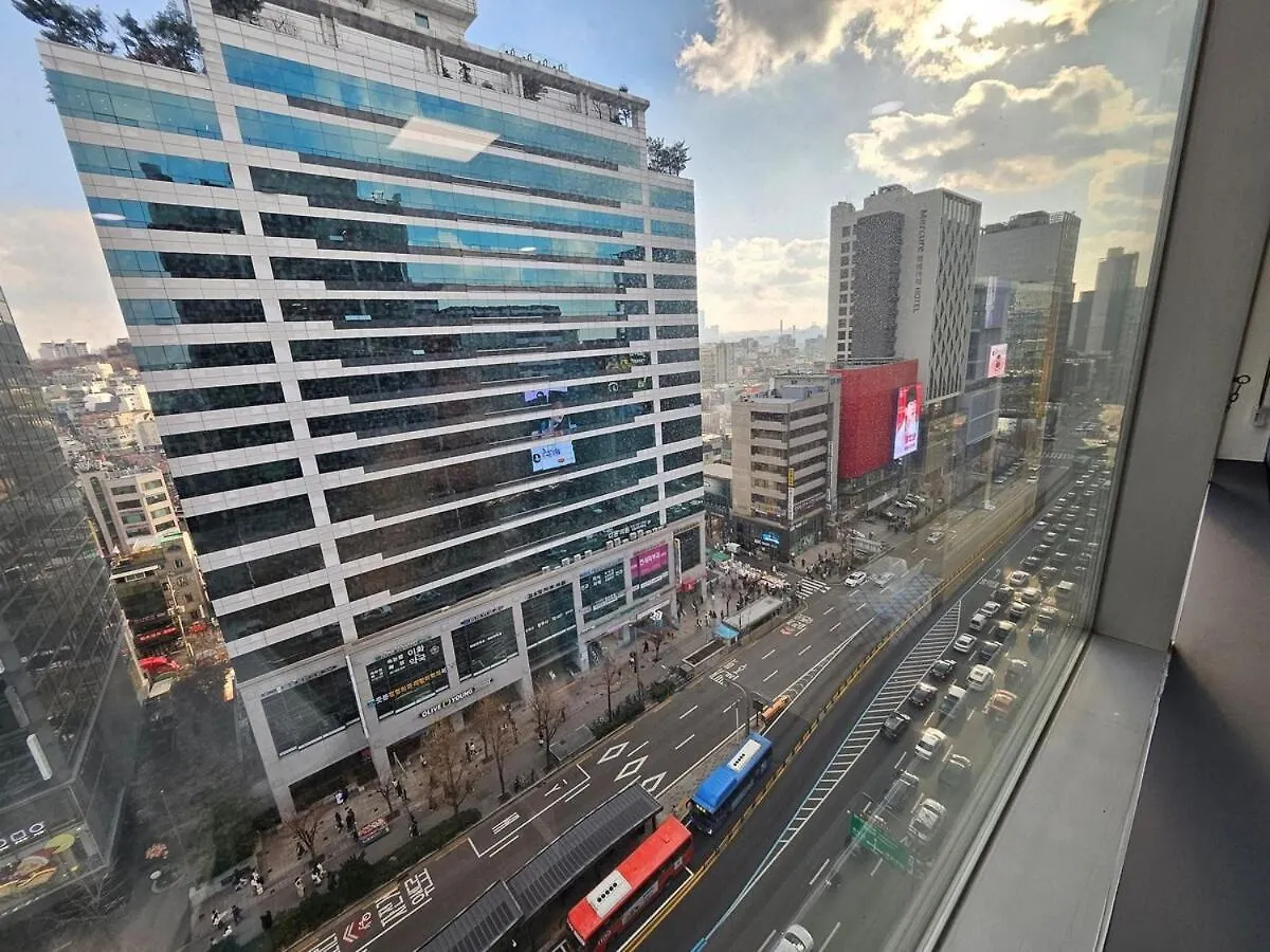 Mint House & Hongdae Station Apartment Seoul South Korea