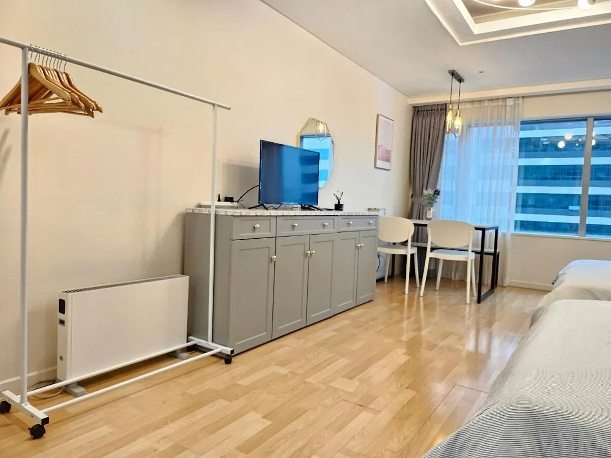 Mint House & Hongdae Station Apartment Seoul